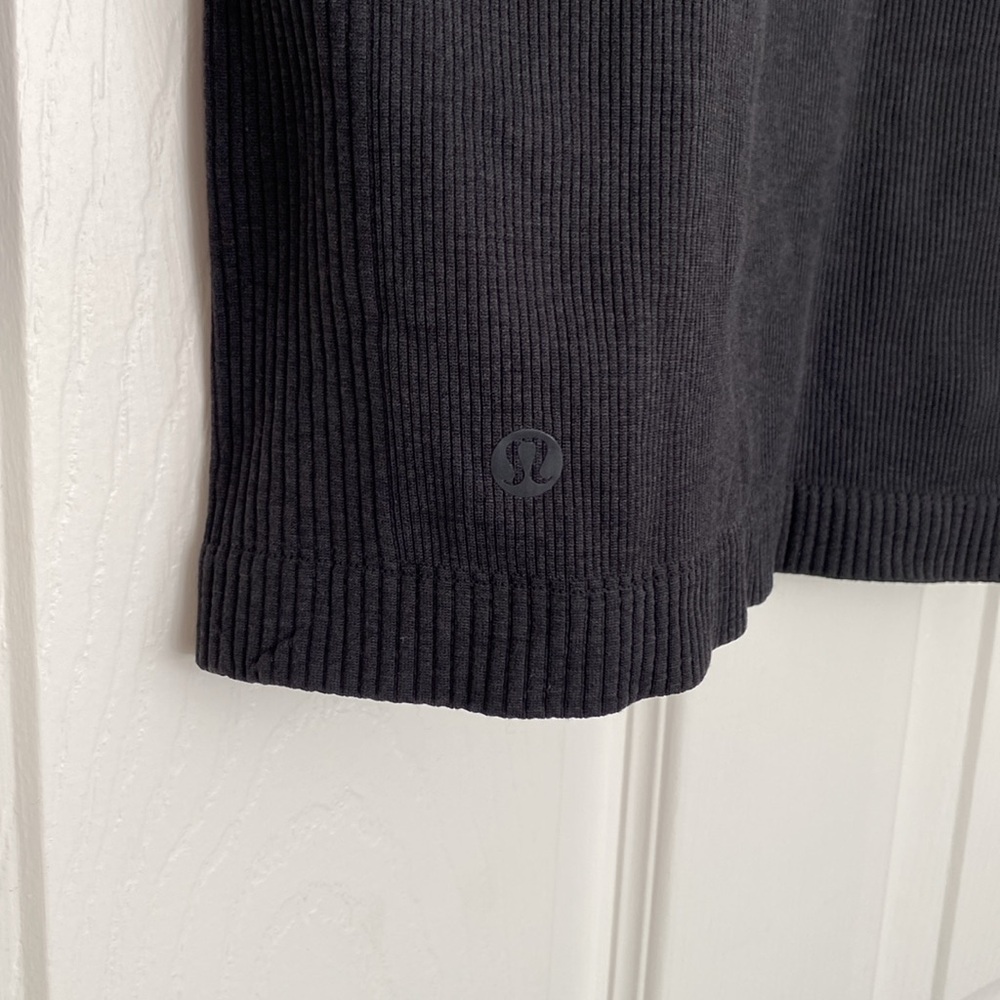 lululemon Ribbed Turtleneck - Picture 5 of 6